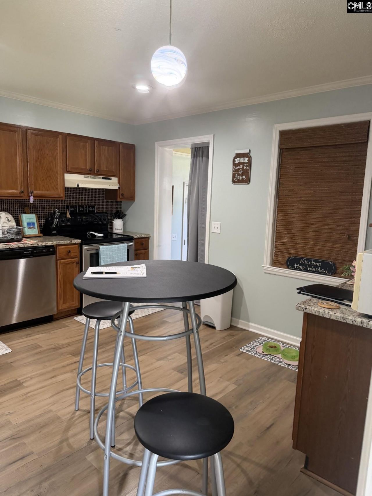 156 Lisa Drive  Photo 8