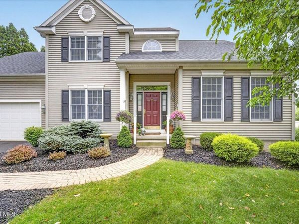 13 Bergen Woods Drive, Colonie, NY 12047