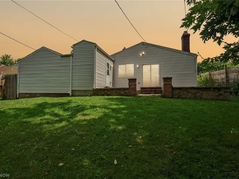 1666 Thornapple Avenue , Akron, OH 44301 Photo 16