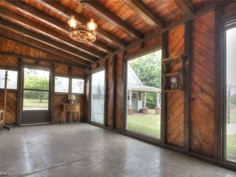 33901 Eddy Road, Willoughby Hills, OH 44094 Photo 14