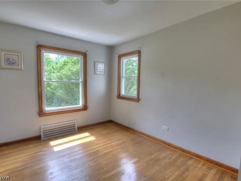33901 Eddy Road, Willoughby Hills, OH 44094 Photo 18