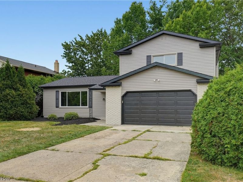 4796 Lindsey Lane , Richmond Heights, OH 44143 Photo 2
