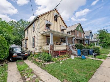 1216 Girard Street , Akron, OH 44301