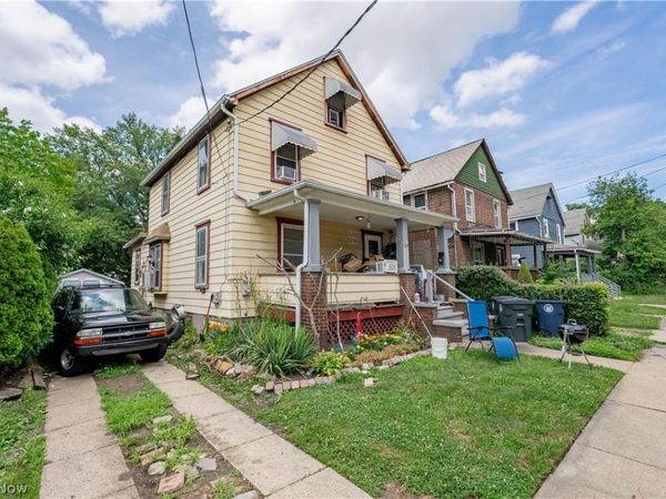 1216 Girard Street , Akron, OH 44301