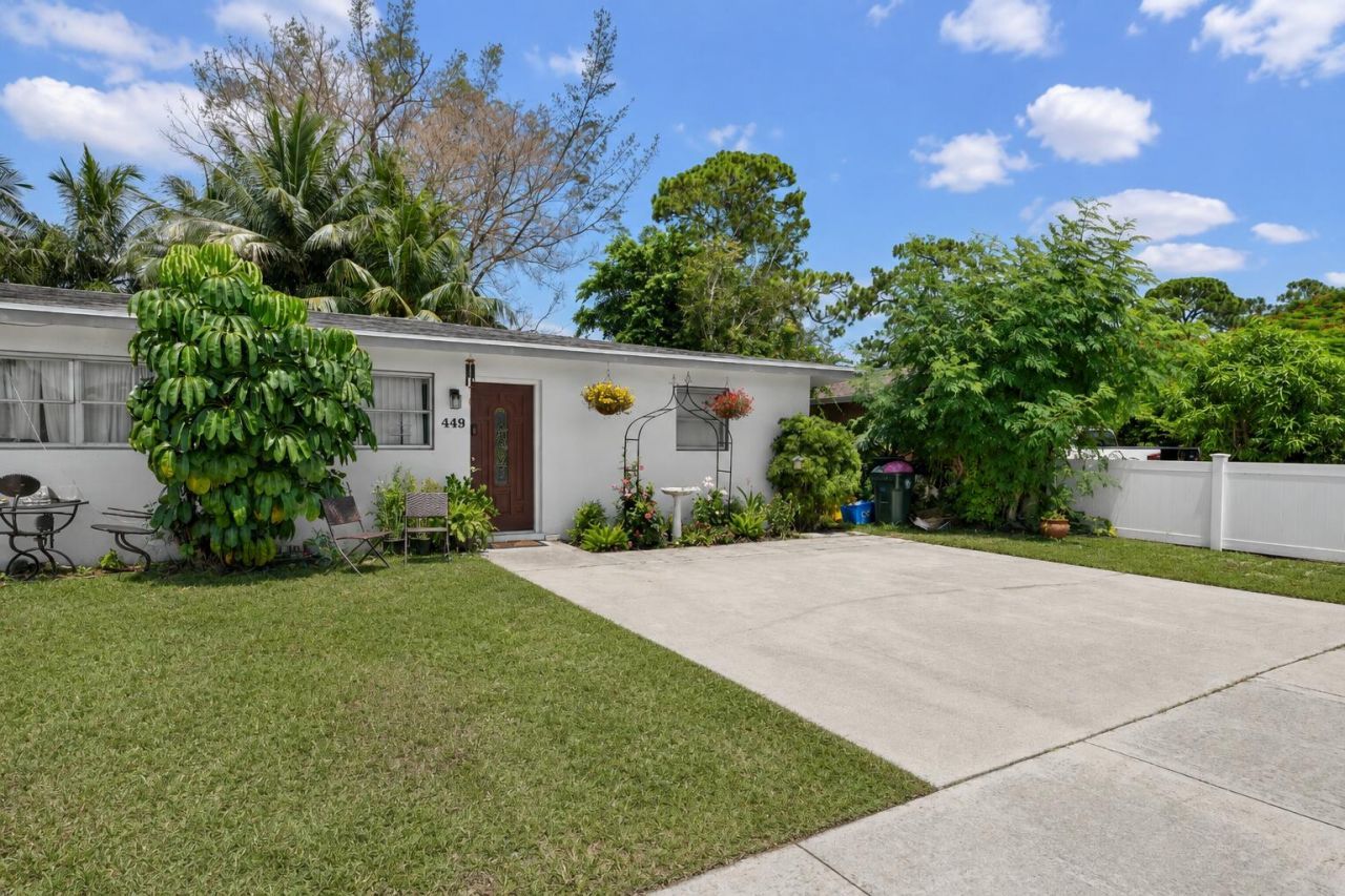 437 Fleming Avenue, Greenacres, FL 33463 Photo