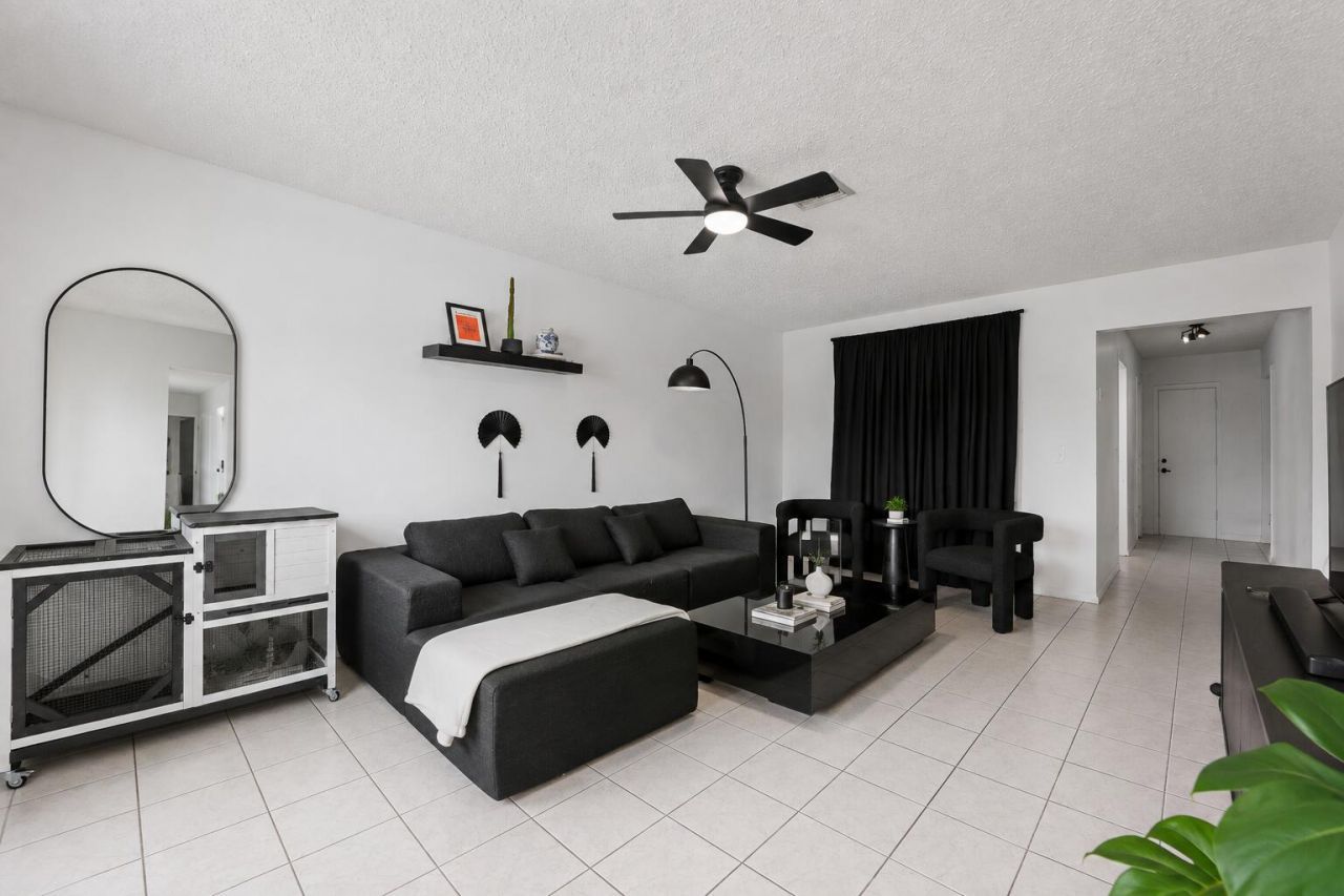 437 Fleming Avenue, Greenacres, FL 33463 Photo