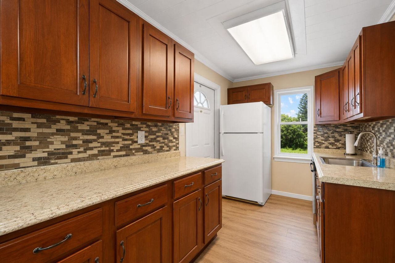 437 Fleming Avenue, Greenacres, FL 33463 Photo