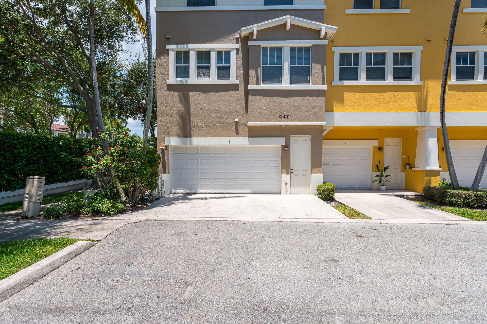 810 Marina Del Ray, Unit 6, West Palm Beach, FL 33401 Photo