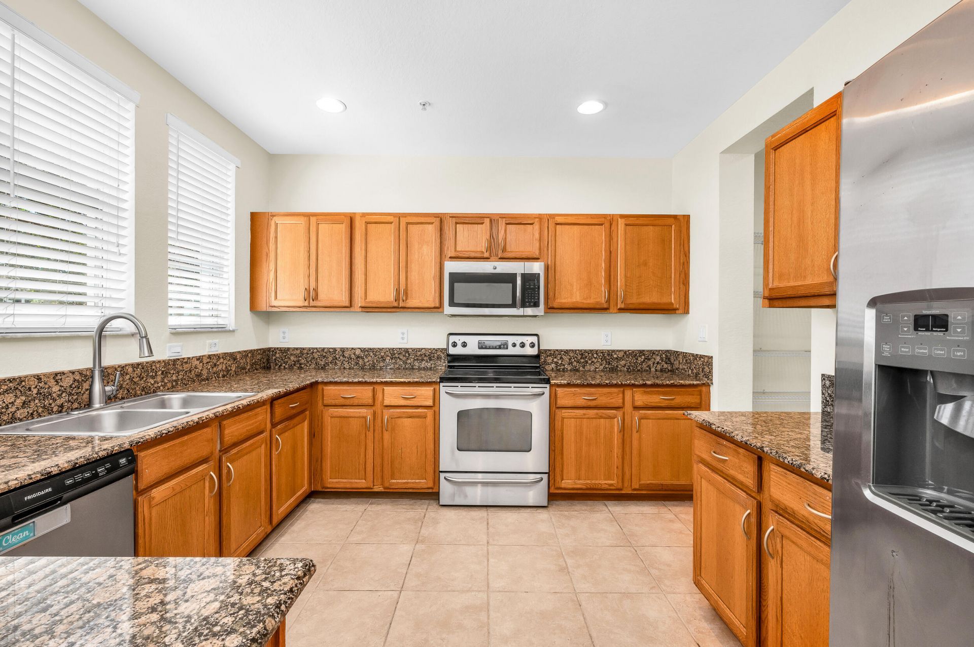 810 Marina Del Ray, Unit 6, West Palm Beach, FL 33401 Photo