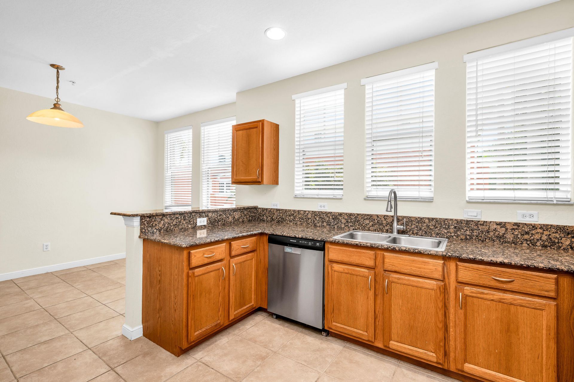 810 Marina Del Ray, Unit 6, West Palm Beach, FL 33401 Photo