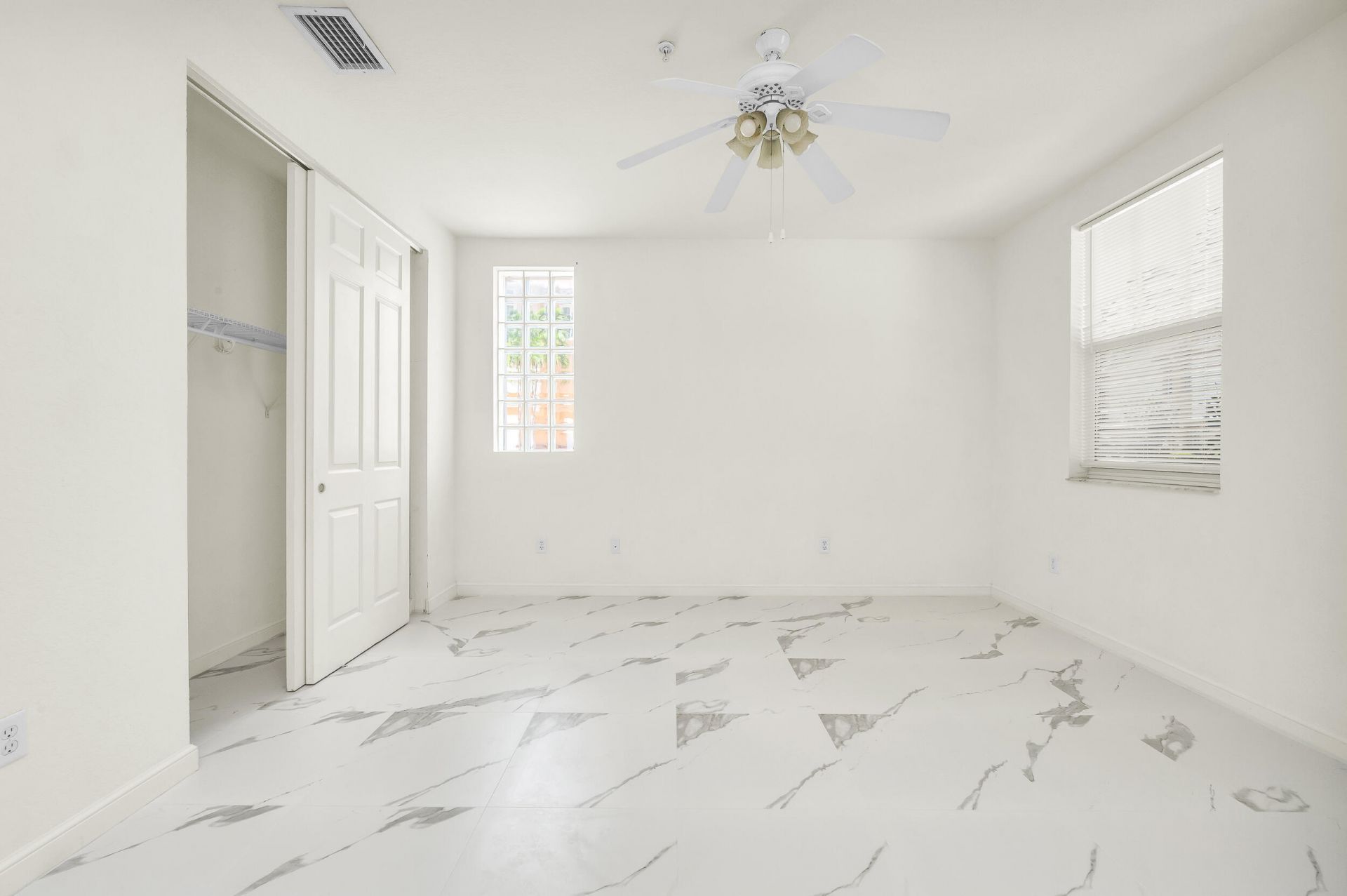 810 Marina Del Ray, Unit 6, West Palm Beach, FL 33401 Photo