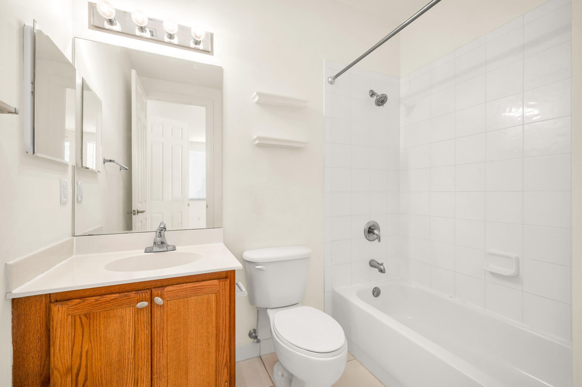 810 Marina Del Ray, Unit 6, West Palm Beach, FL 33401 Photo