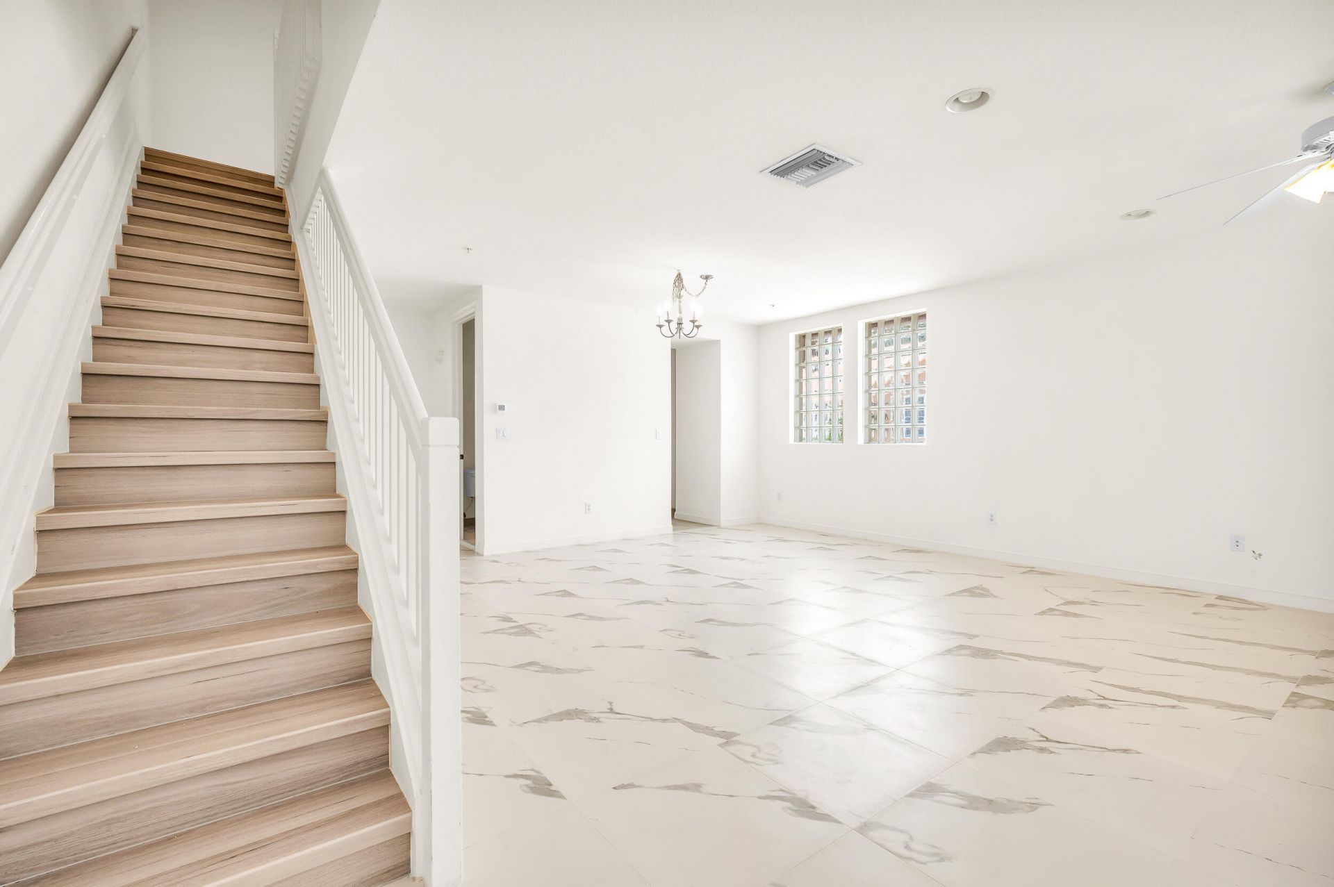 810 Marina Del Ray, Unit 6, West Palm Beach, FL 33401 Photo