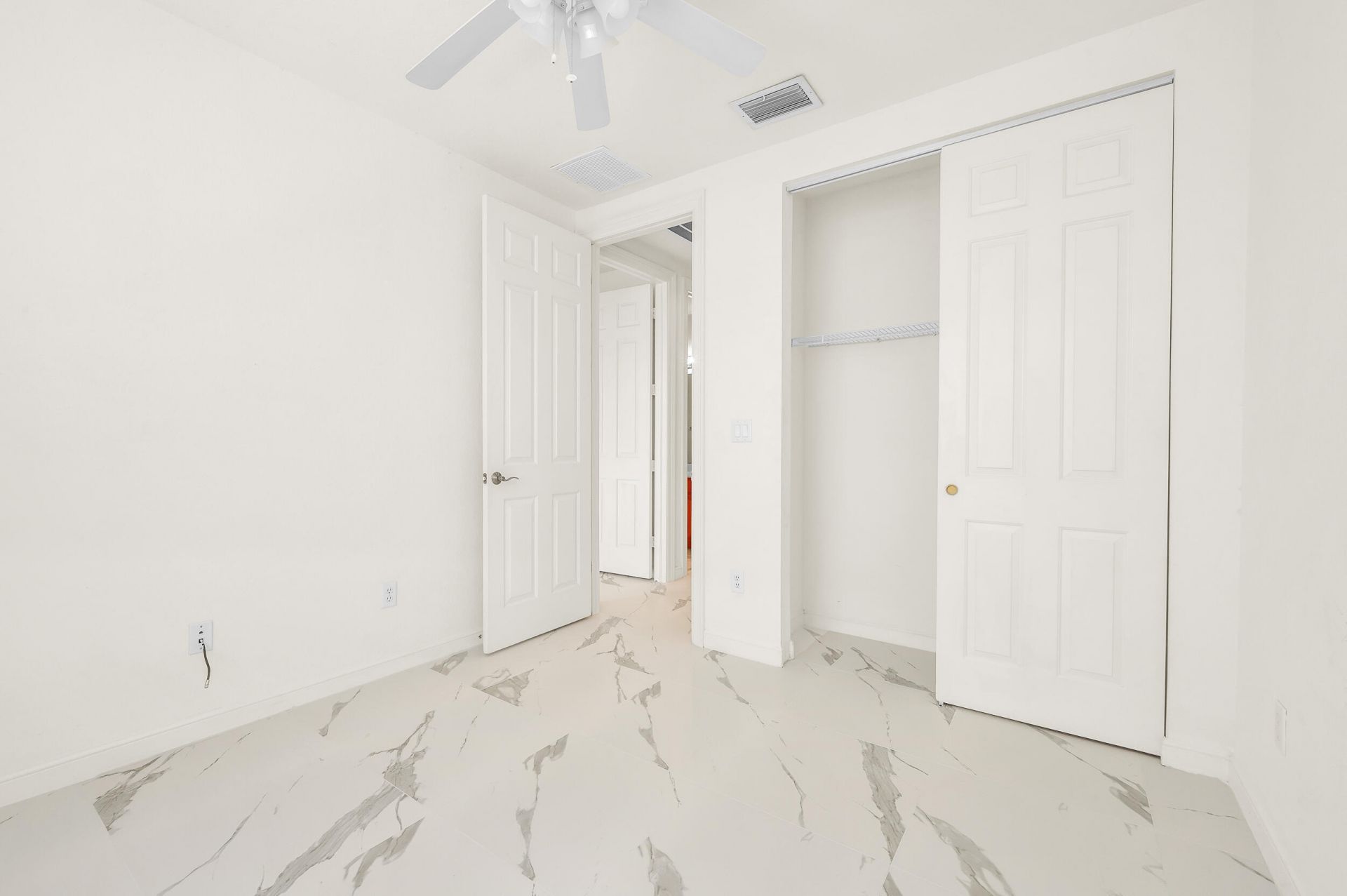 810 Marina Del Ray, Unit 6, West Palm Beach, FL 33401 Photo