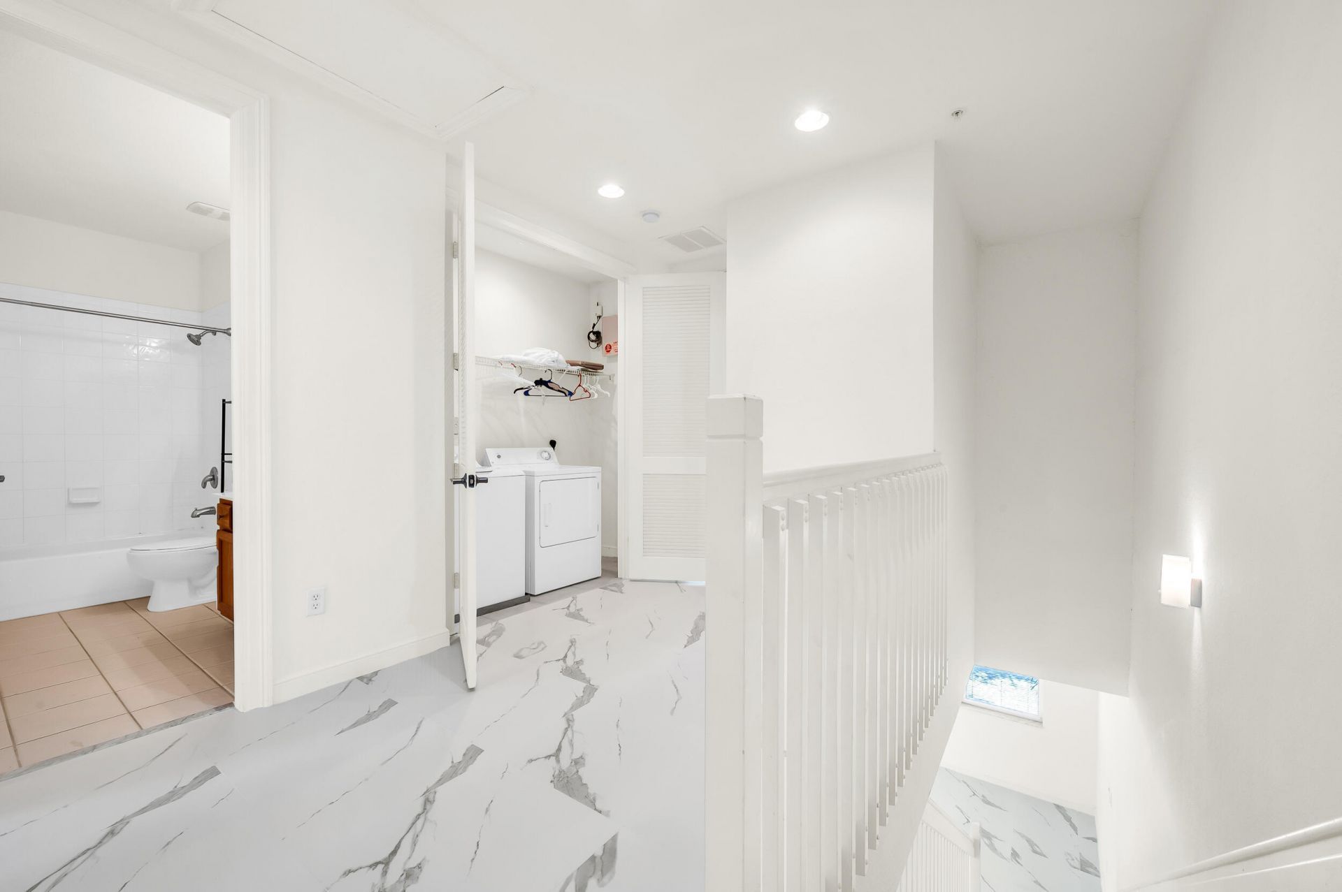 810 Marina Del Ray, Unit 6, West Palm Beach, FL 33401 Photo