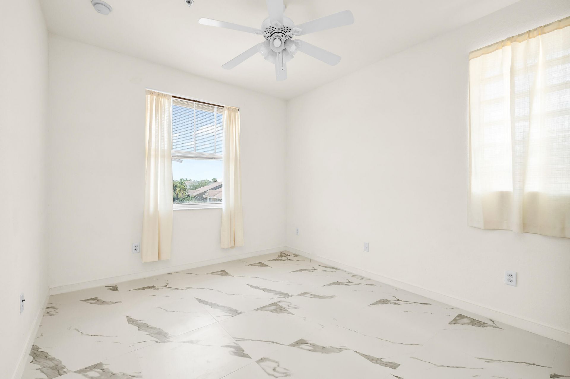 810 Marina Del Ray, Unit 6, West Palm Beach, FL 33401 Photo