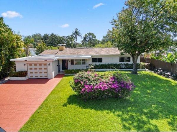 570 SE 2ND Avenue, Pompano Beach, FL 33060