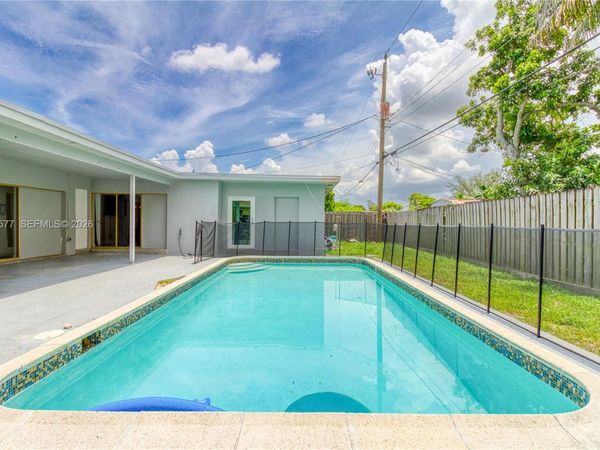 6620 NW 21st Ct , Sunrise, FL 33313