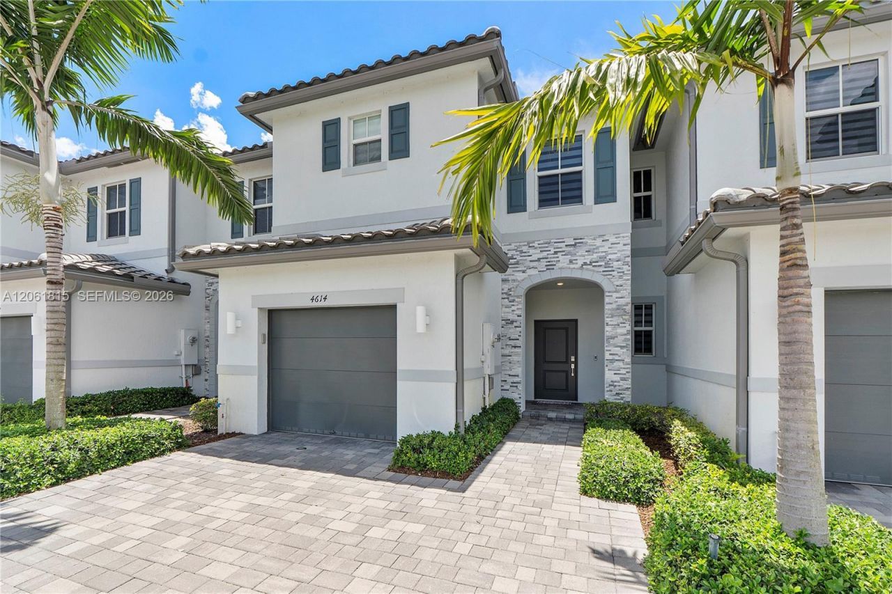 4614 NW 120th Way, Coral Springs, FL 33076 Photo