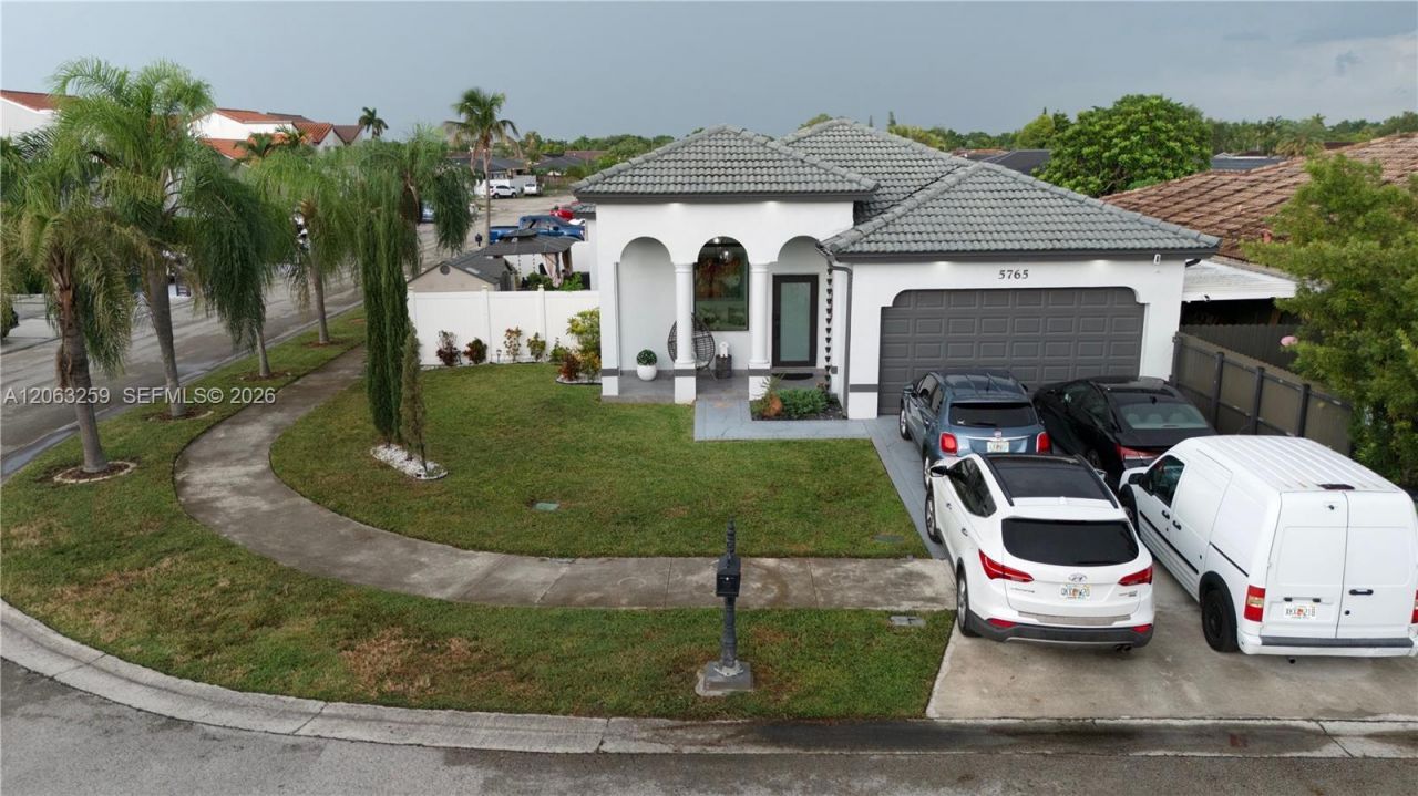 5765 SW 151st Ave, Miami, FL 33193 Photo