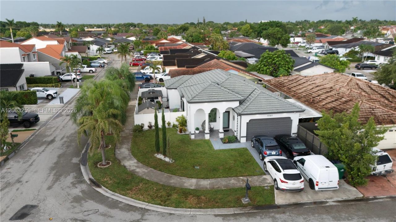 5765 SW 151st Ave, Miami, FL 33193 Photo
