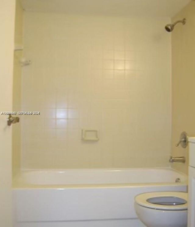 1740 NW N River Dr, Unit 419, Miami, FL 33125 Photo