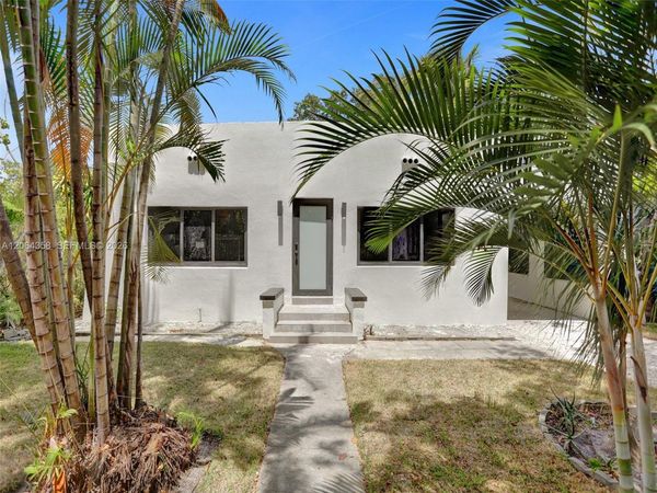 759 NE 127th St , North Miami, FL 33161