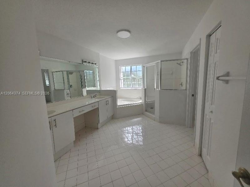 11525 NW 71st St, Doral, FL 33178 Photo