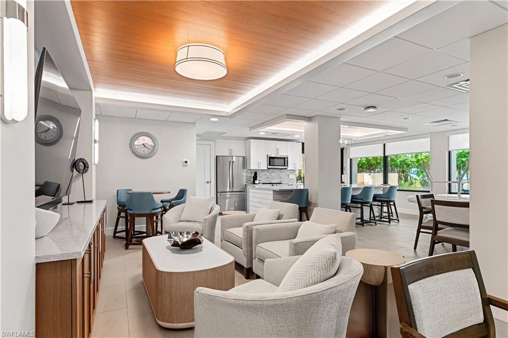 3399 Gulf Shore Blvd N, Unit 309, Naples, FL 34103 Photo