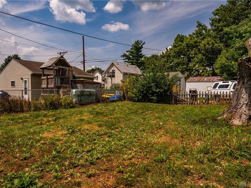 609 E Maple Avenue, Miamisburg, OH 45342 Photo 35