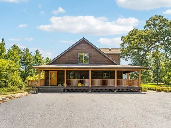 1921 Annettes Circle, Sugar Grove, IL 60554