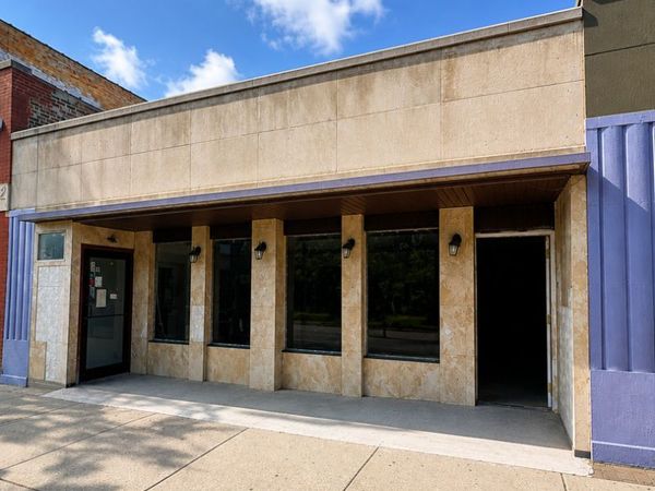 2114 W Devon Avenue , Chicago, IL 60659
