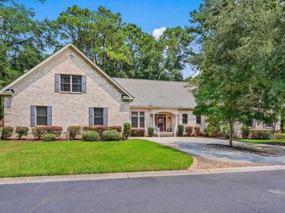 25 Fairway Ln., Pawleys Island, SC 29585
