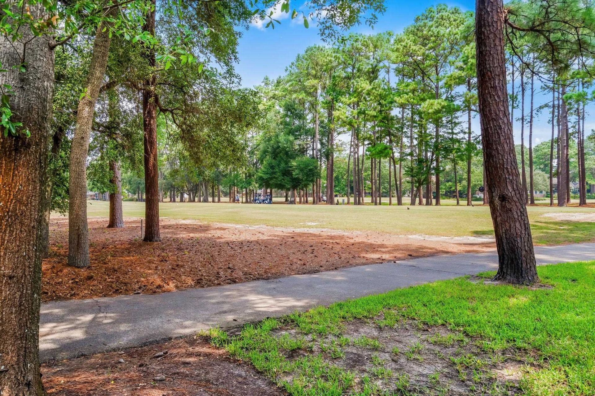 25 Fairway Ln. Photo 37