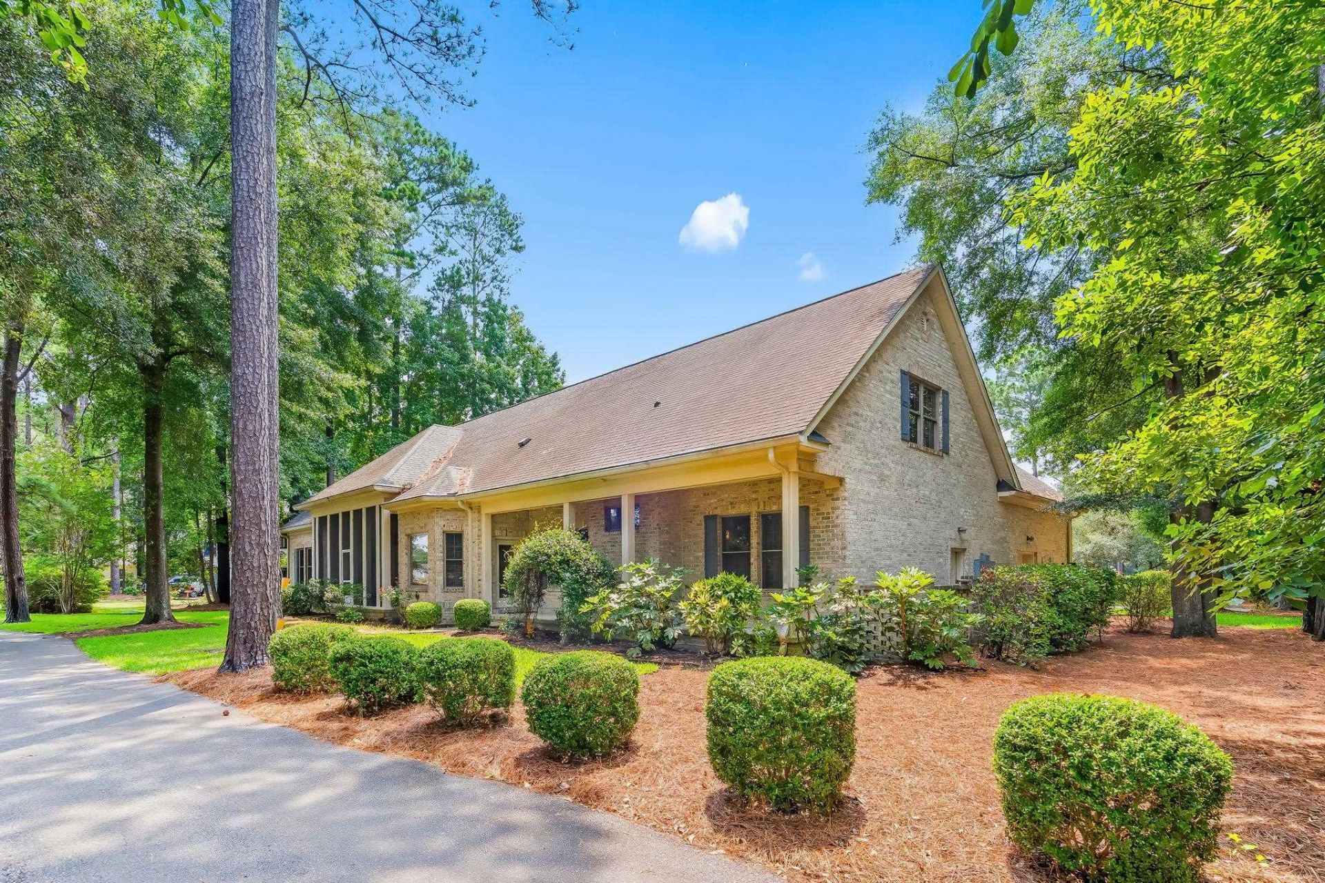 25 Fairway Ln. Photo 42