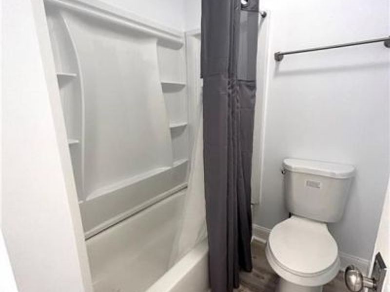 9505 Baltic Road , Cleveland, OH 44102 Photo 8