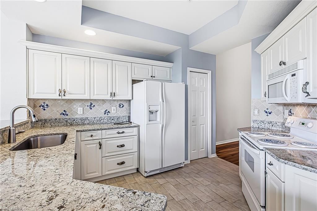 8340 Whisper Trace Way, Unit 205, Naples, FL 34114 Photo