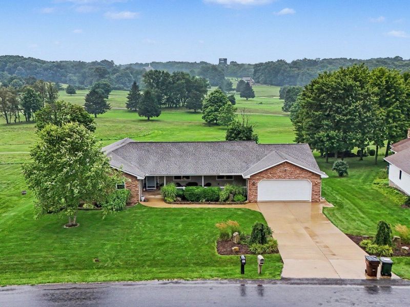 922 Fairway Drive , Howard, OH 43028 Photo 3