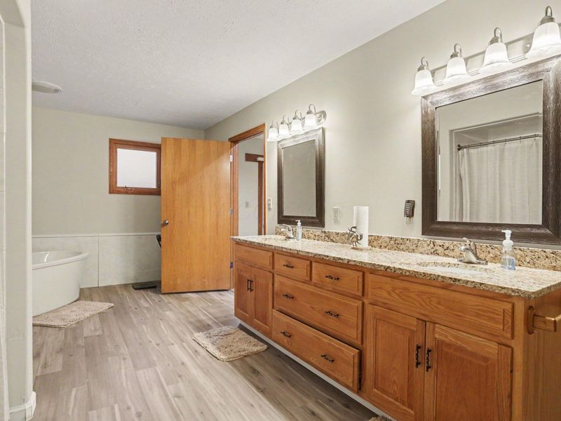 922 Fairway Drive , Howard, OH 43028 Photo 38