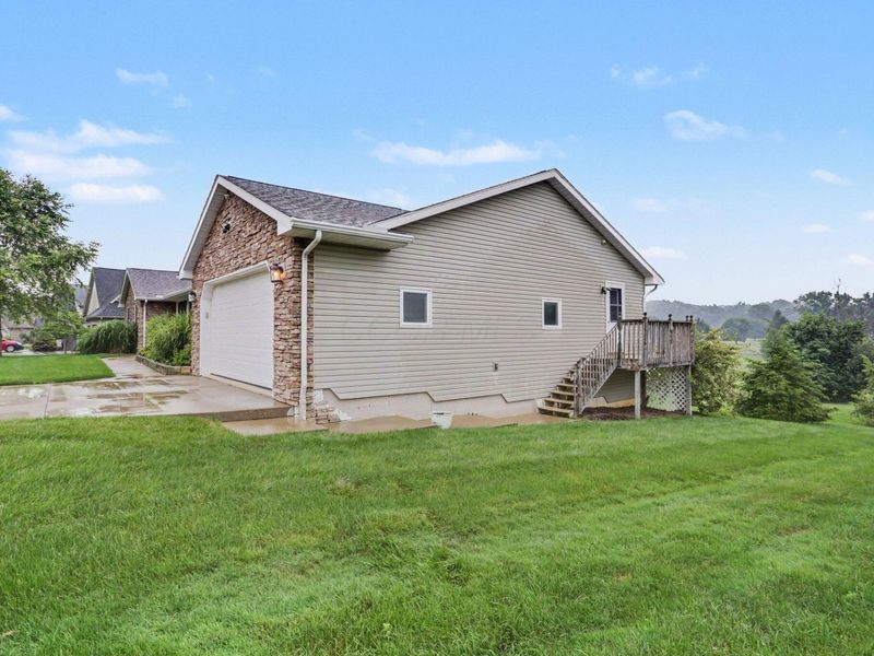 922 Fairway Drive , Howard, OH 43028 Photo 5