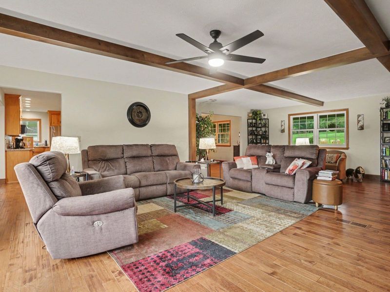 922 Fairway Drive , Howard, OH 43028 Photo 9