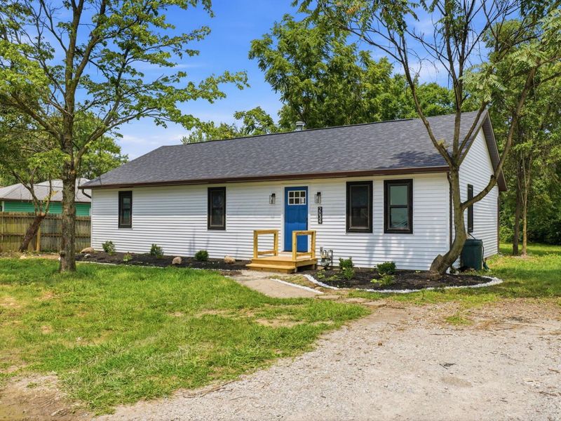 2034 Dunbar Drive, Columbus, OH 43224 Photo 1