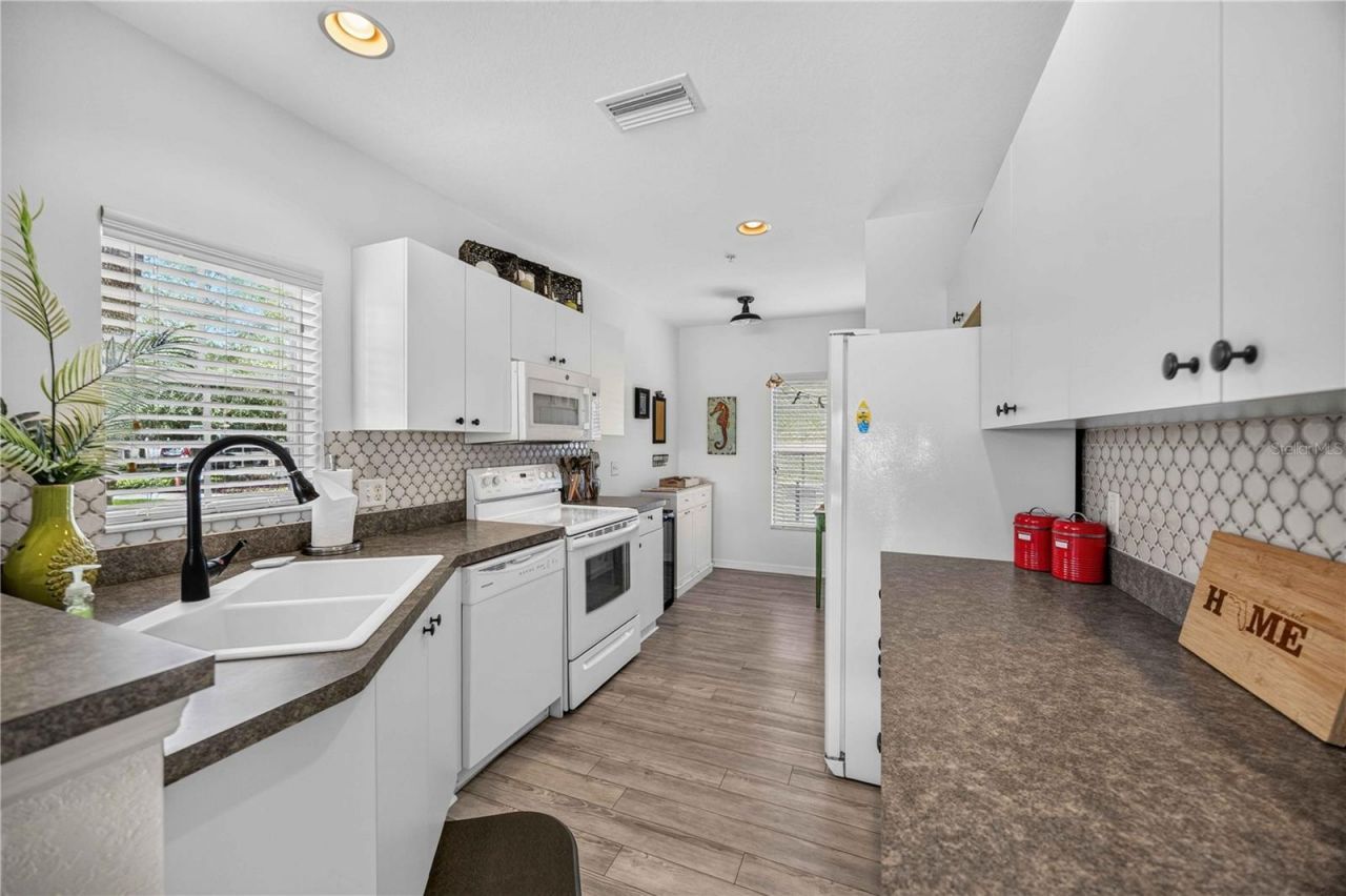 2160 Heron Lake Drive , Unit 108, Punta Gorda, FL 33983 Photo