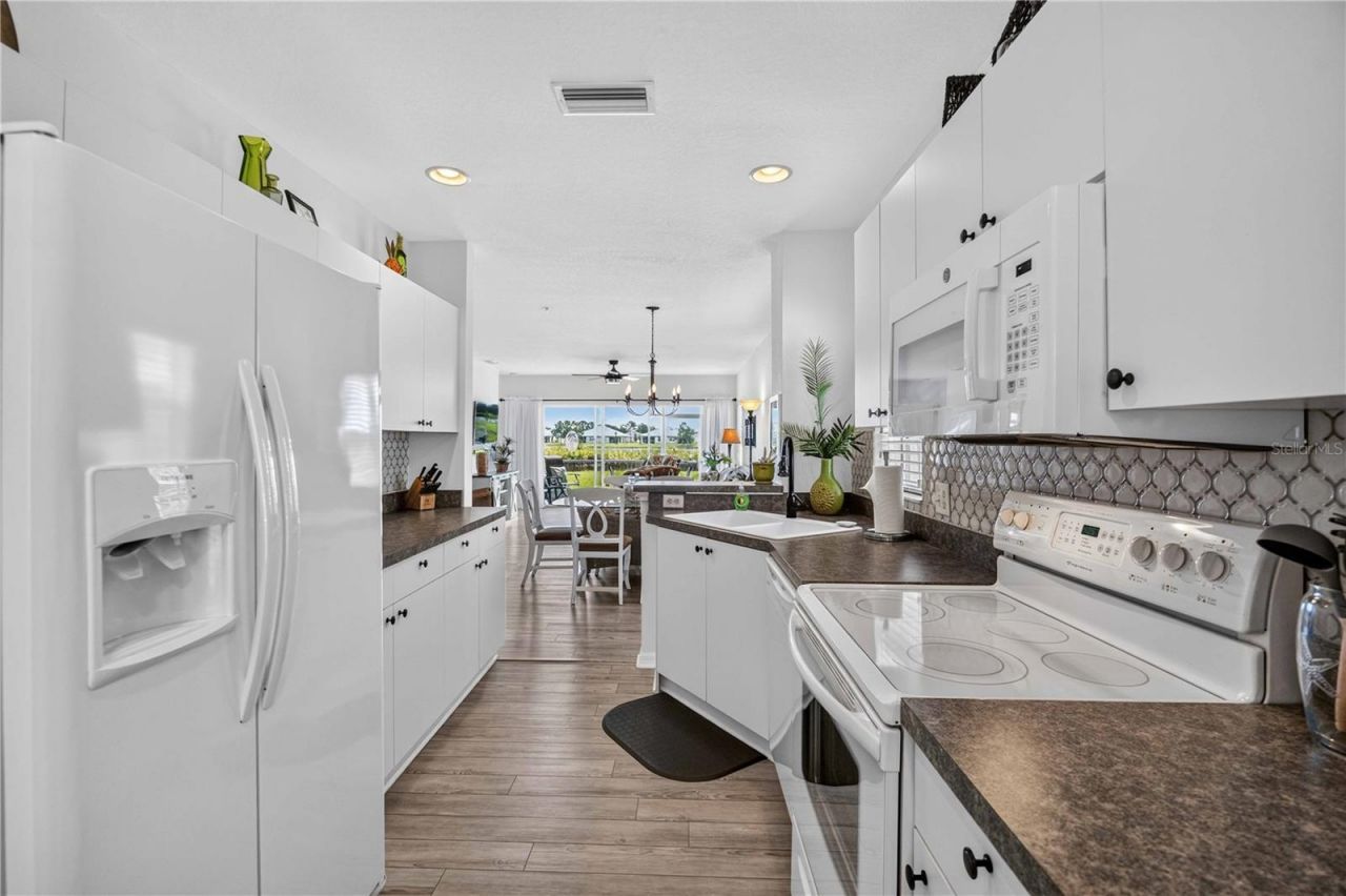 2160 Heron Lake Drive , Unit 108, Punta Gorda, FL 33983 Photo