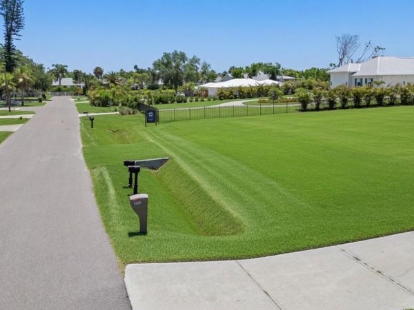 9912 46TH AVENUE W, BRADENTON, FL 34210