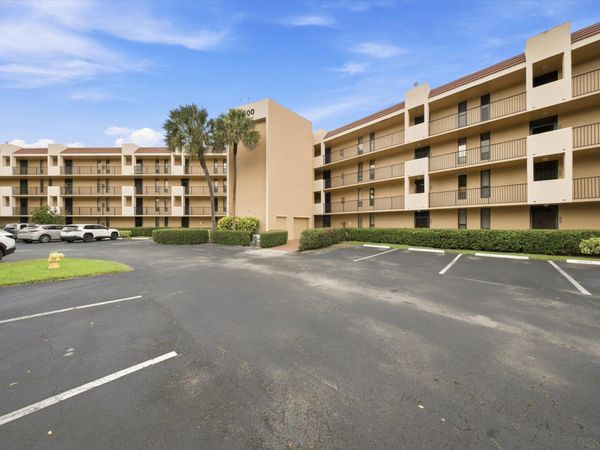 6539 CORAL LAKE Drive, Unit 403, Margate, FL 33063