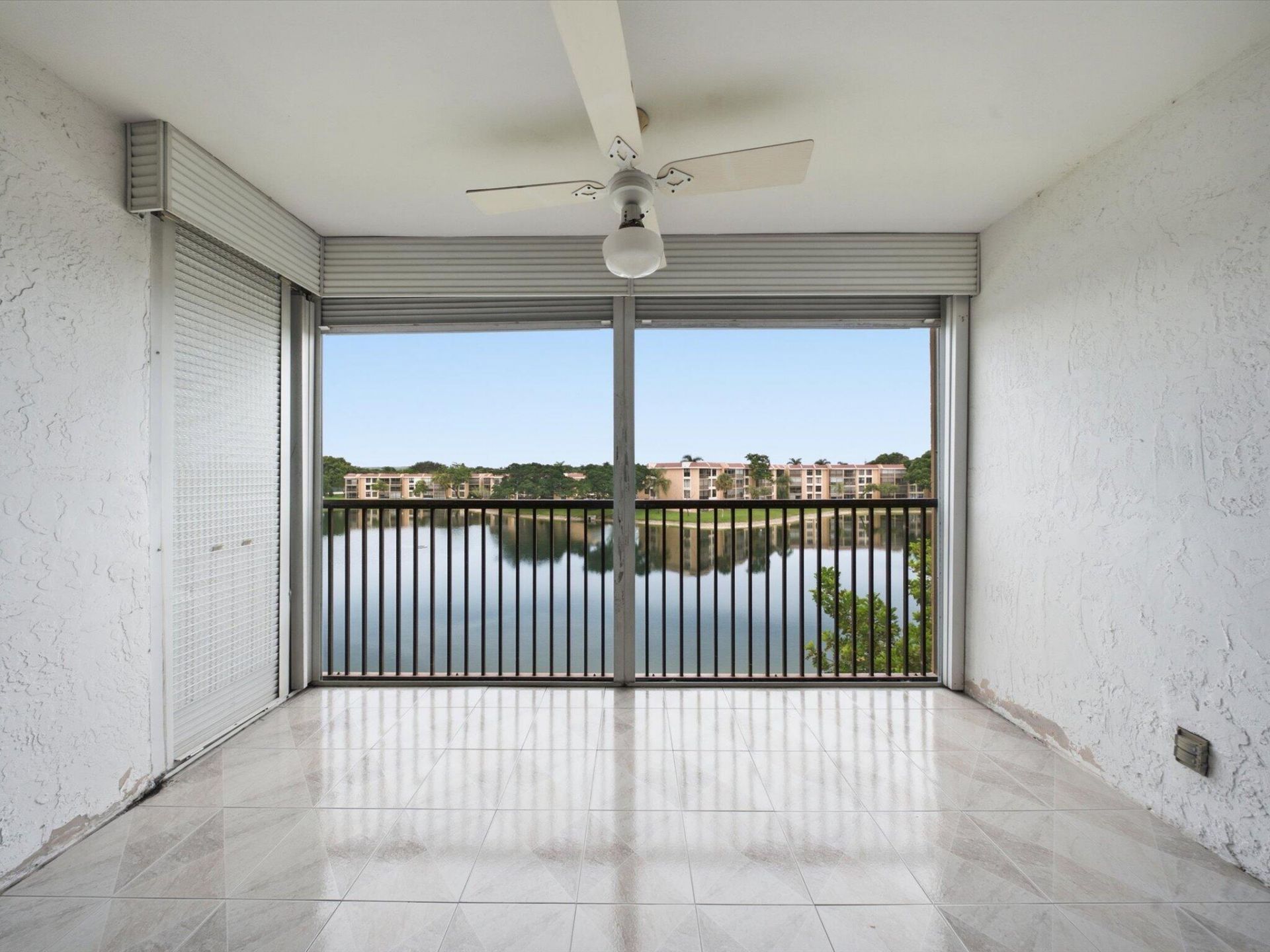 6539 Coral Lake Drive, Unit 403, Margate, FL 33063 Photo