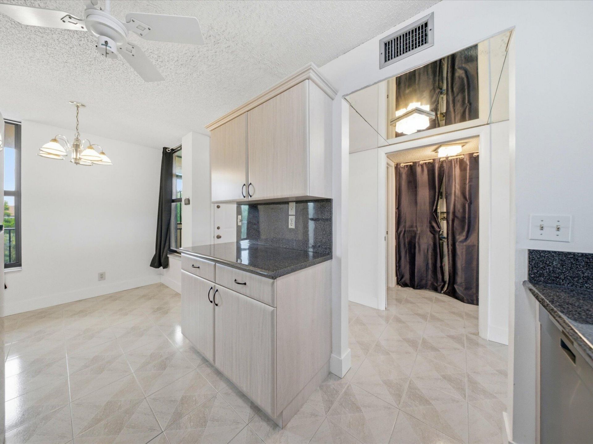 6539 Coral Lake Drive, Unit 403, Margate, FL 33063 Photo