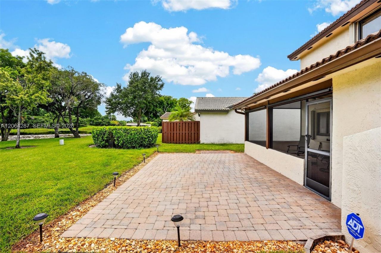 2380 Tallahassee, Weston, FL 33326 Photo