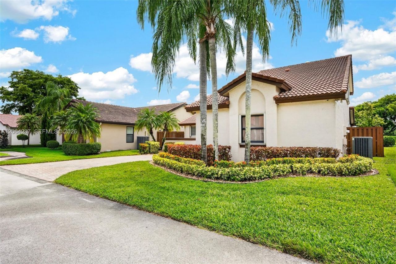 2380 Tallahassee, Weston, FL 33326 Photo